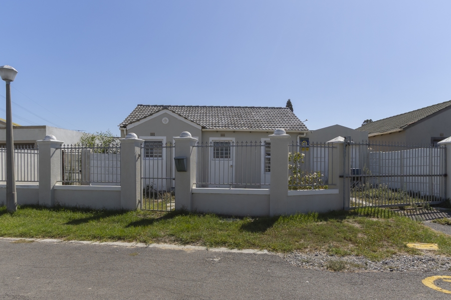 3 Bedroom Property for Sale in Victoria Park Western Cape